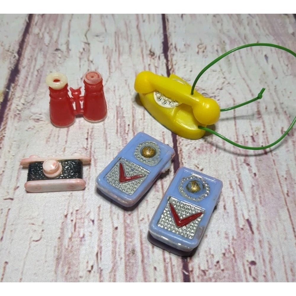 Vintage Barbie Clone Accessories
